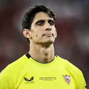 Top 10 Highest-Paid Goalkeepers In The World (2024)